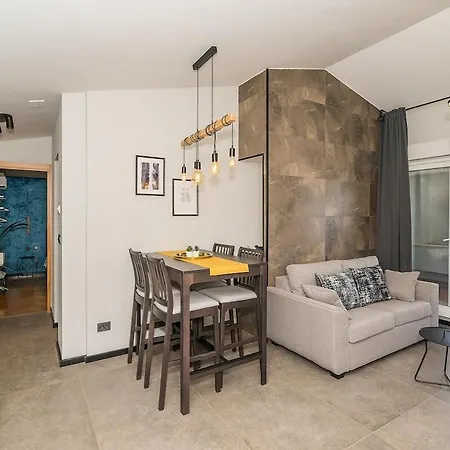 Apartament M - Penthouse Split